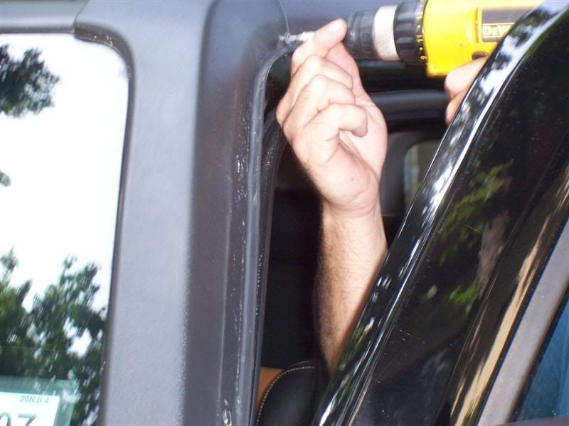 H3 HUMMER H3 Windshield Replacement Process Overview Hummer4x4Offroad